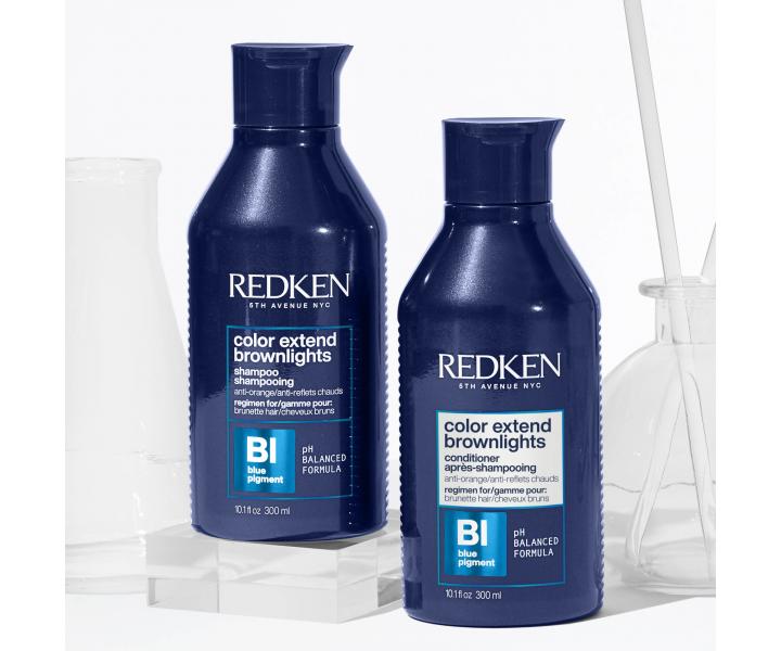 Odywka neutralizujca do wosw dla brunetek Redken Color Extend Brownlights - 300 ml