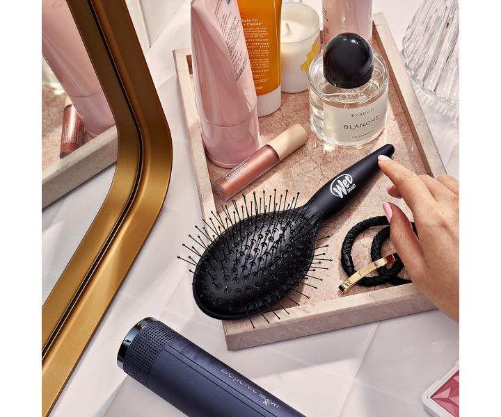 Szczotka do rozczesywania i suszenia wosw Wet Brush Easy Blow Out Brush - czarna