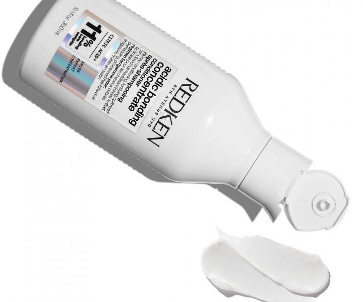 Odywka intensywnie regenerujca do wosw zniszczonych Redken Acidic Bonding Concentrate - 300 ml