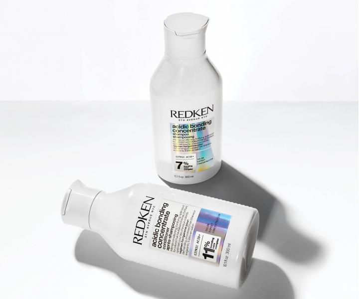 Odywka intensywnie regenerujca do wosw zniszczonych Redken Acidic Bonding Concentrate - 300 ml